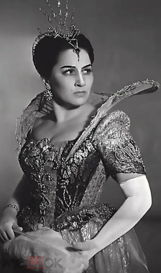 Л. Касаткина. И. Архипова. Актриса. Певица. Автографы